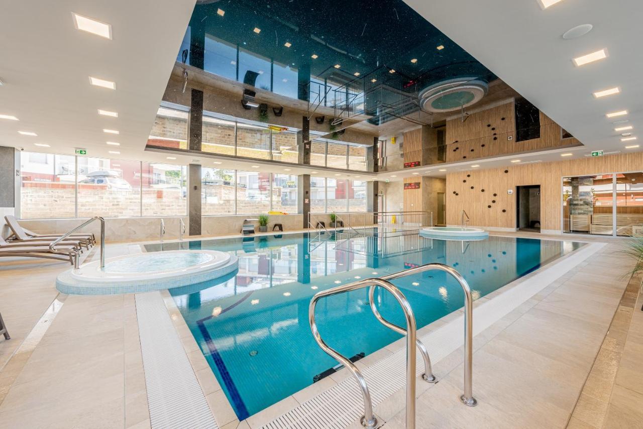 Apartamenty Sun Seasons 24 - Klifowa - Wellness & Spa, Silownia, Sala Zabaw Rewal Exteriér fotografie